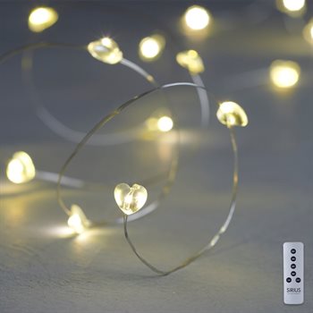 Lærke lyskæde med hjerter - med 20 LED - til batteri